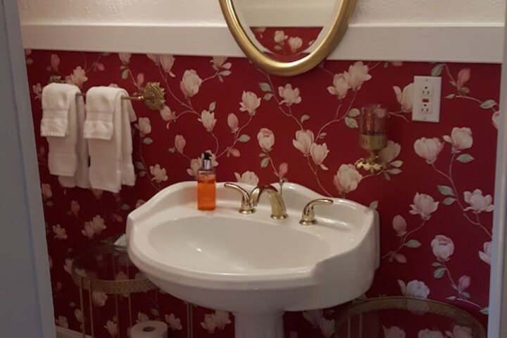Room 10 of 35
