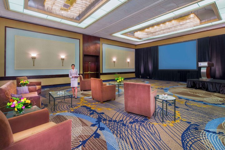 Hyatt Regency Buffalo / Hotel and Conference Center