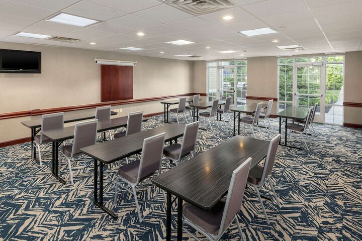 Homewood Suites by Hilton Philadelphia / Mt. Laurel