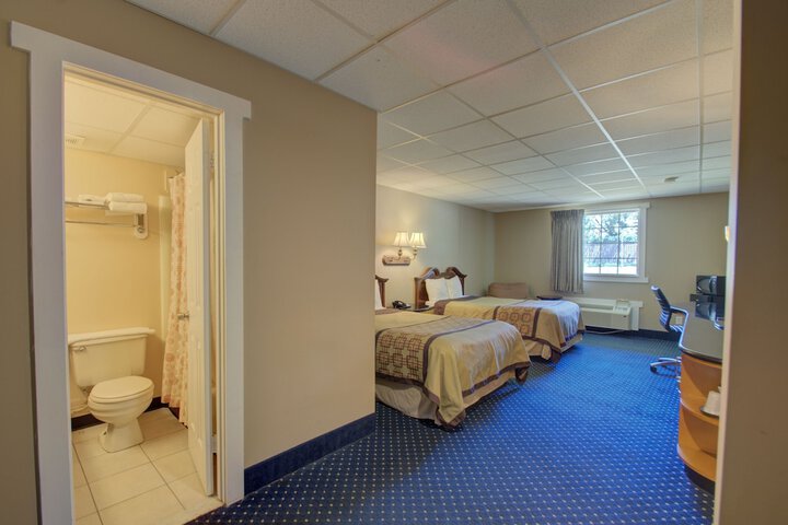 Room 11 of 37