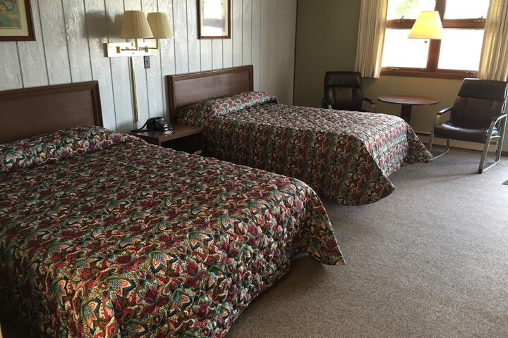 Room 12 of 23