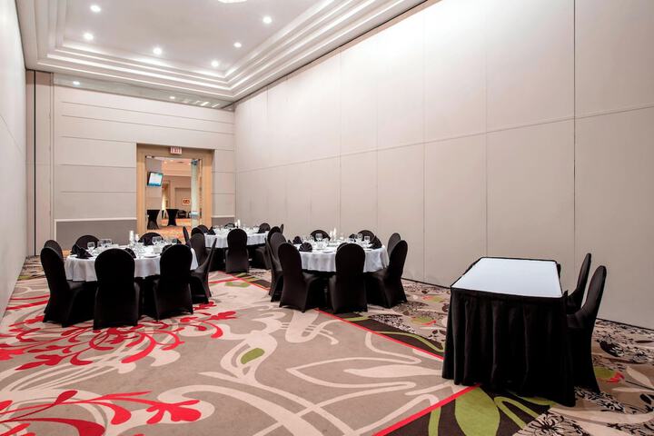 Delta Hotels by Marriott Regina