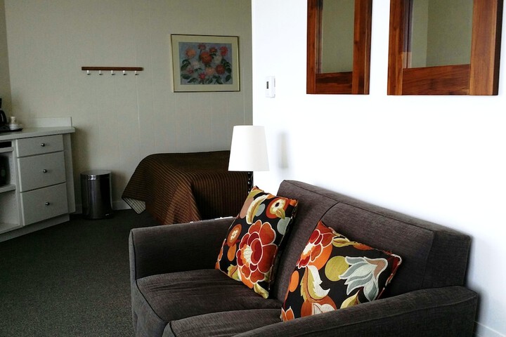Room 17 of 23