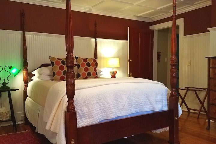 Room 32 of 75