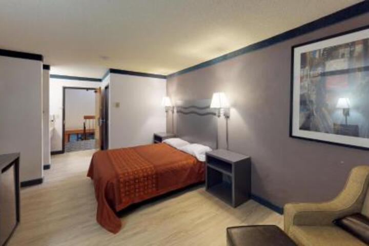 Waconia Inn and Suites