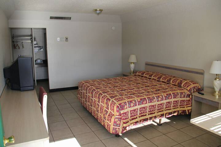 Room 16 of 59