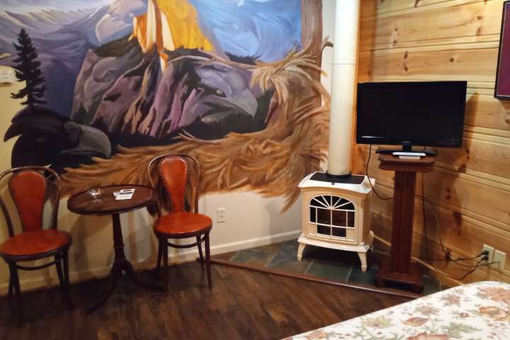 Room 18 of 48