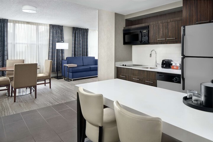 Room 21 of 60