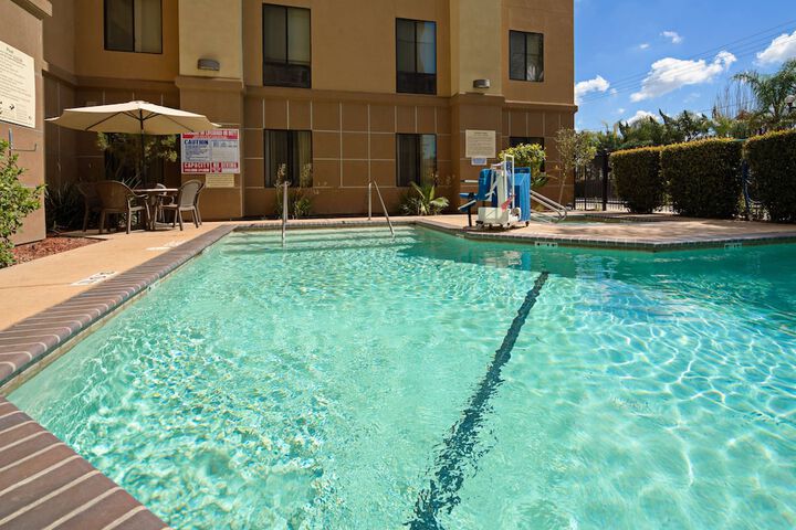 Pool 5 of 32