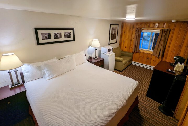 Teton Court Motel