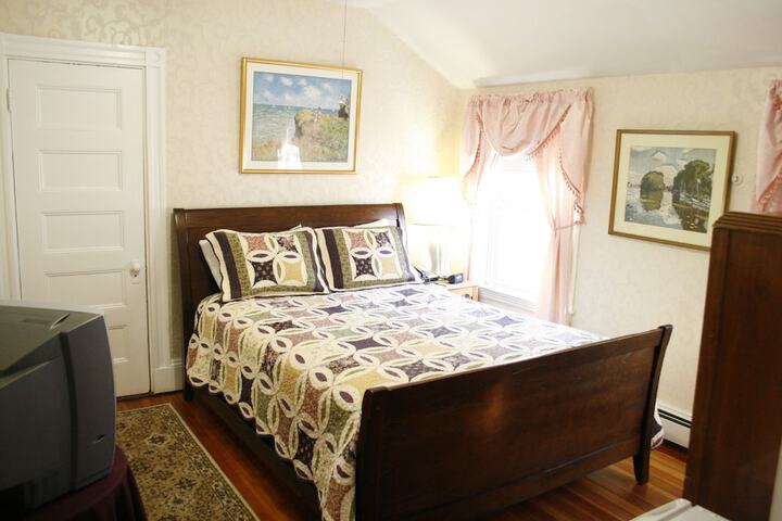Room 37 of 48