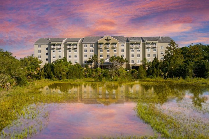 Hotel 2 of 49