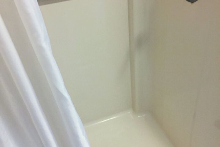 Room 15 of 163