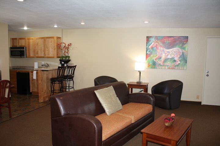 Room 16 of 44
