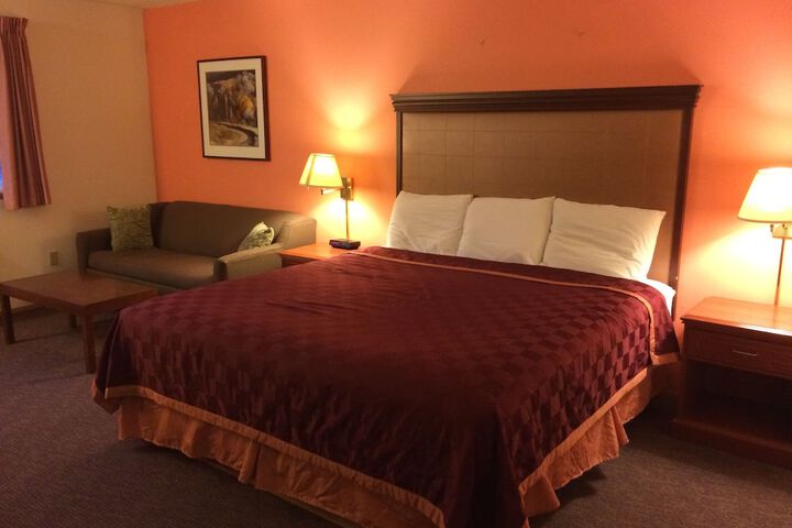 Room 22 of 36
