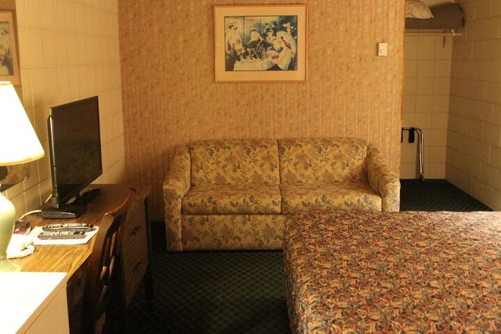 Room 55 of 70