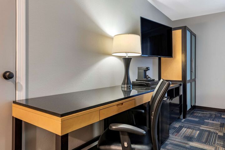 Room 12 of 39