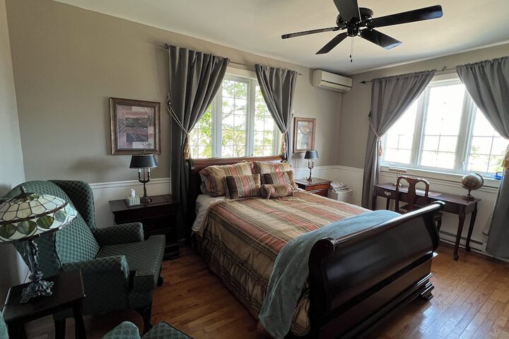 Room 22 of 37
