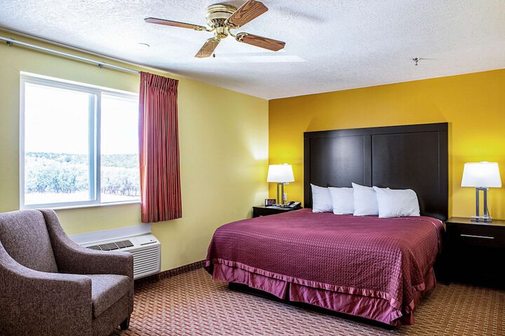 Room 8 of 31