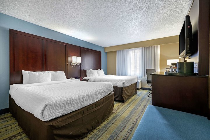 Room 107 of 131