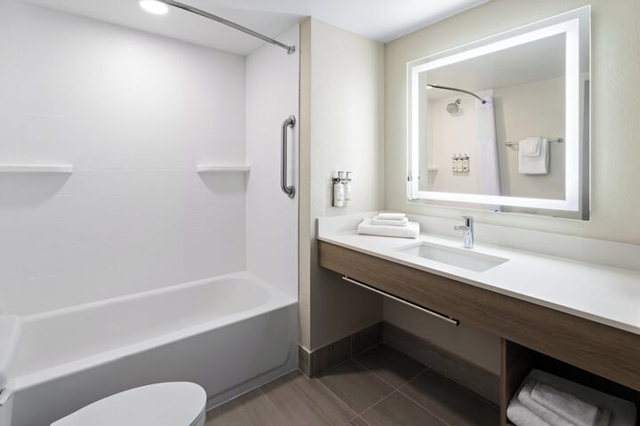 Holiday Inn Express Augusta Downtown by IHG