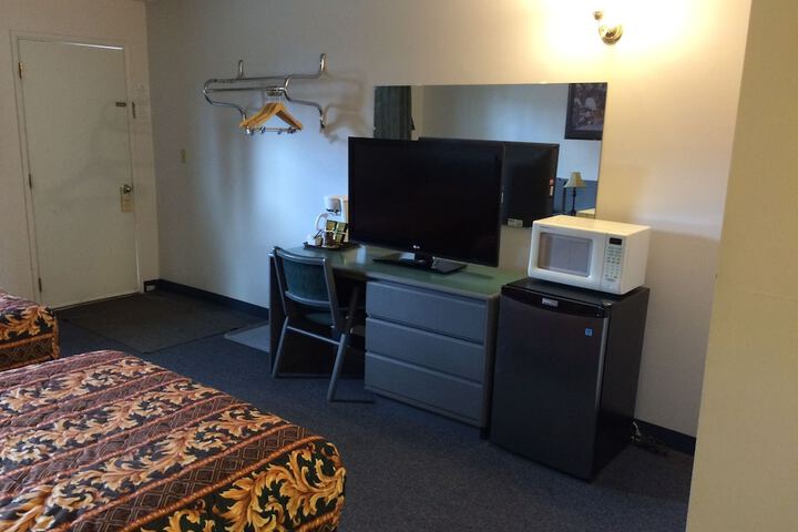 Room 14 of 40