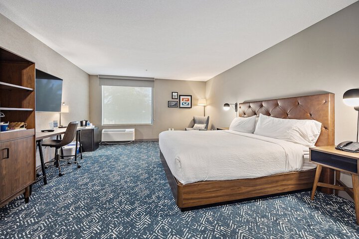 Room 15 of 35