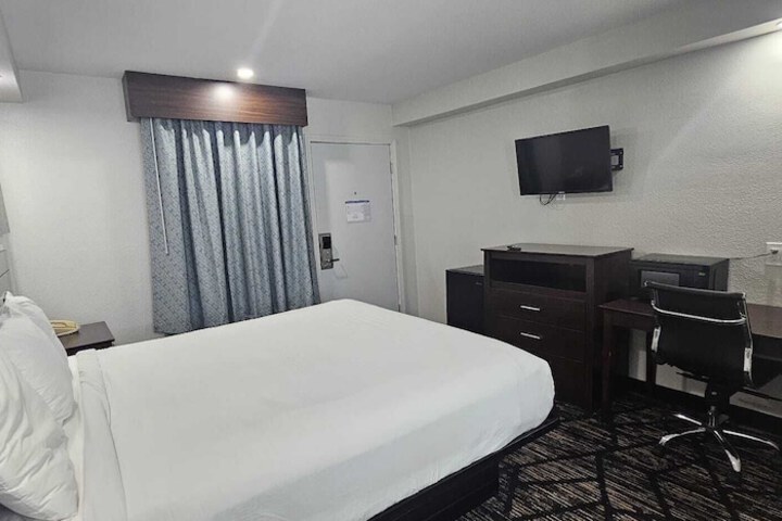 Room 49 of 51