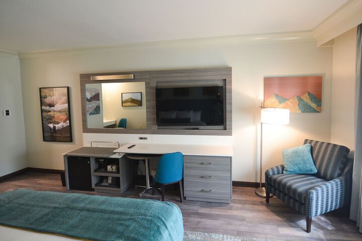 Room 15 of 28