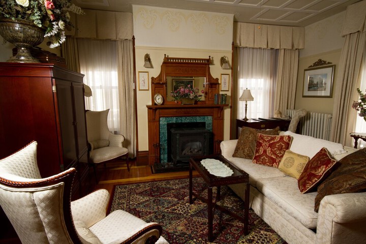 Victorias Historic Inn