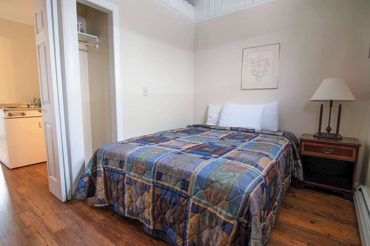 Ocean House Hotel & Motel