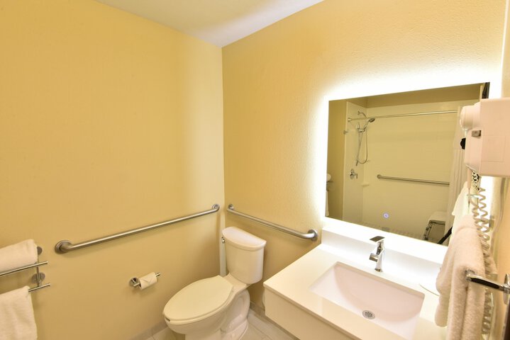 Days Inn by Wyndham Springville