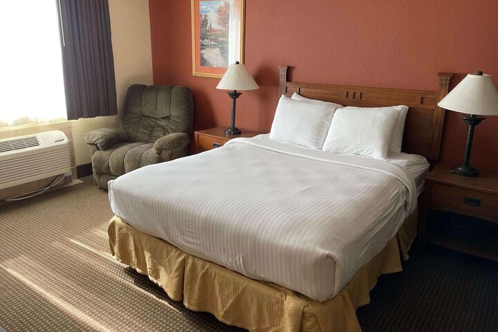 Crossroads Hotel and Event Center