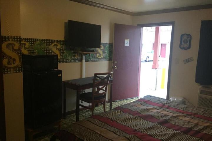 Colony Inn motel