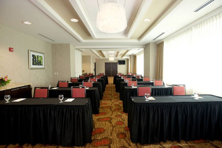 Hilton Garden Inn Buffalo Downtown