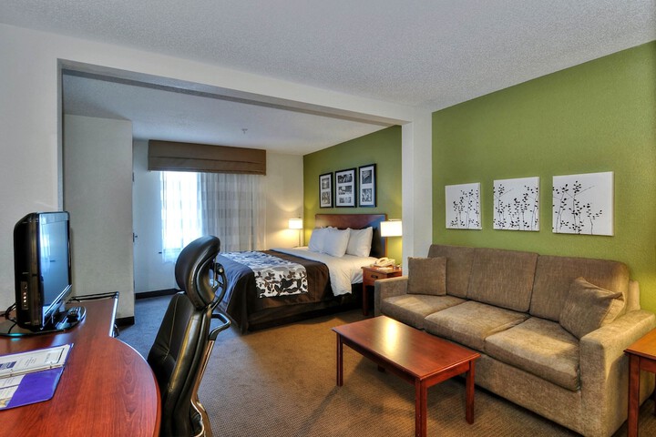 Room 28 of 50