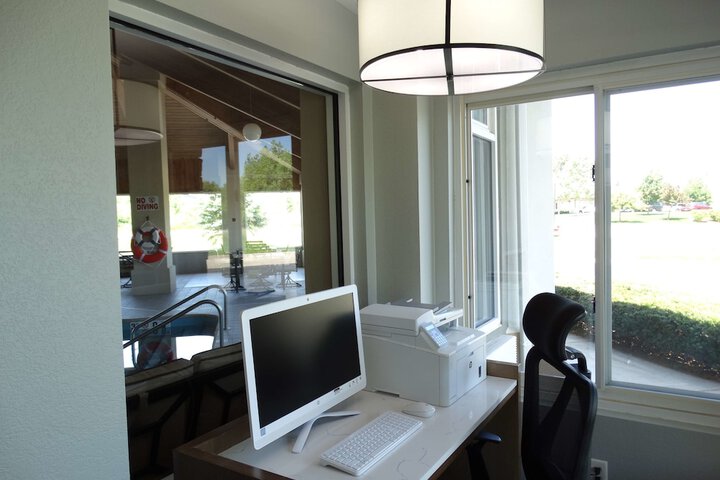 Business Center 42 of 42