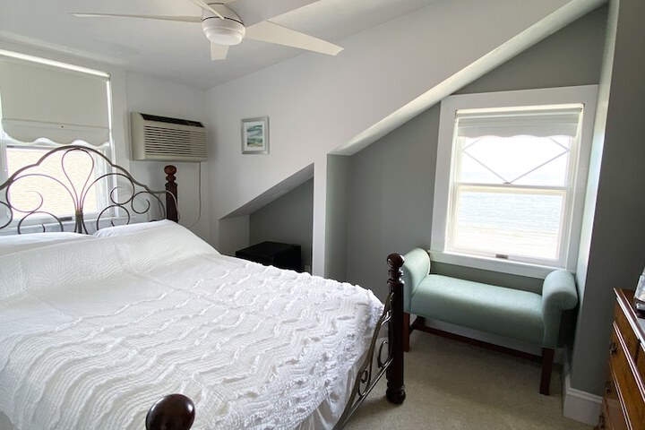 Room 274 of 468