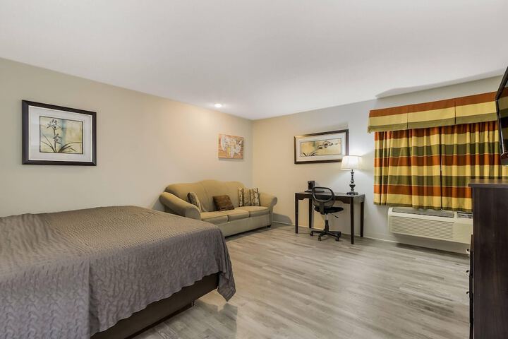 Econo Lodge Inn & Suites Yankton