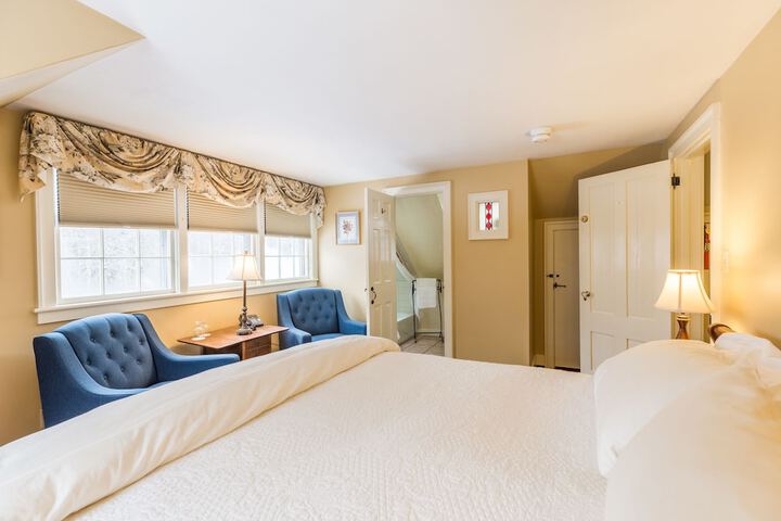 Room 21 of 124