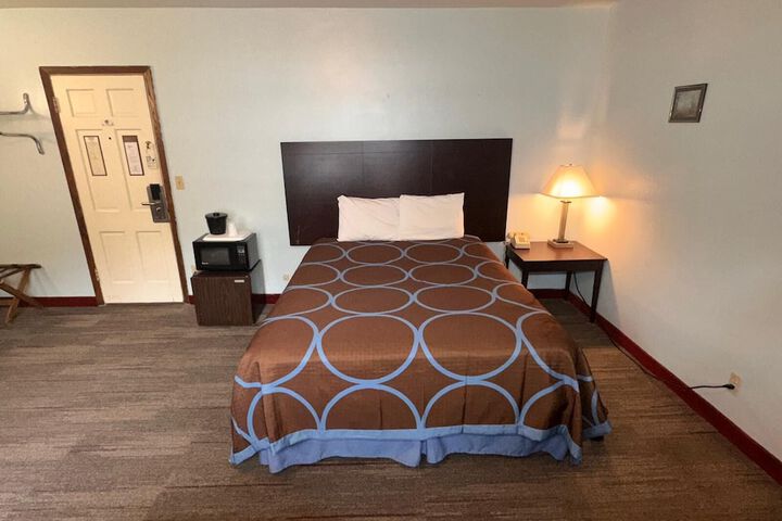 Room 40 of 56