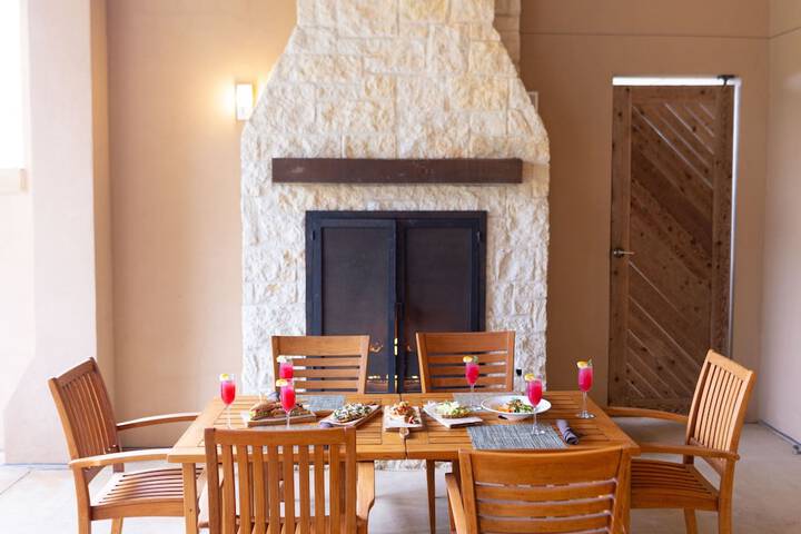 Dining 181 of 275