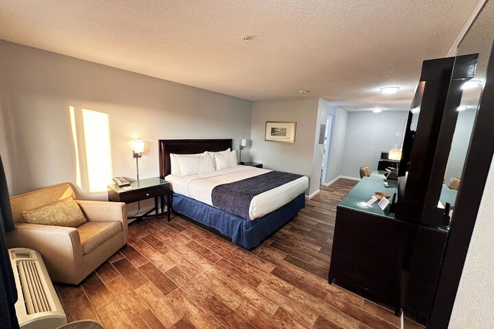 Room 7 of 23