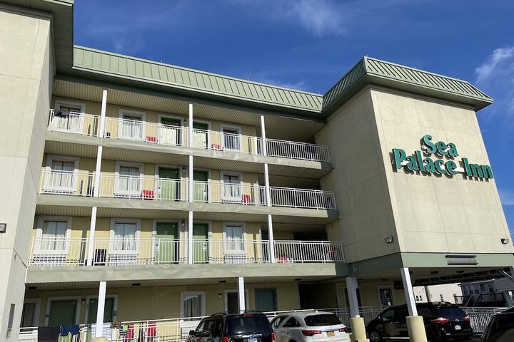 Sea Palace Inn