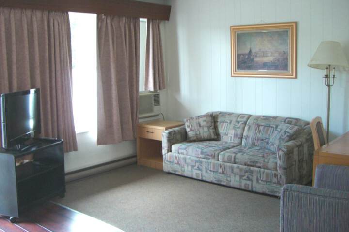 Room 27 of 42