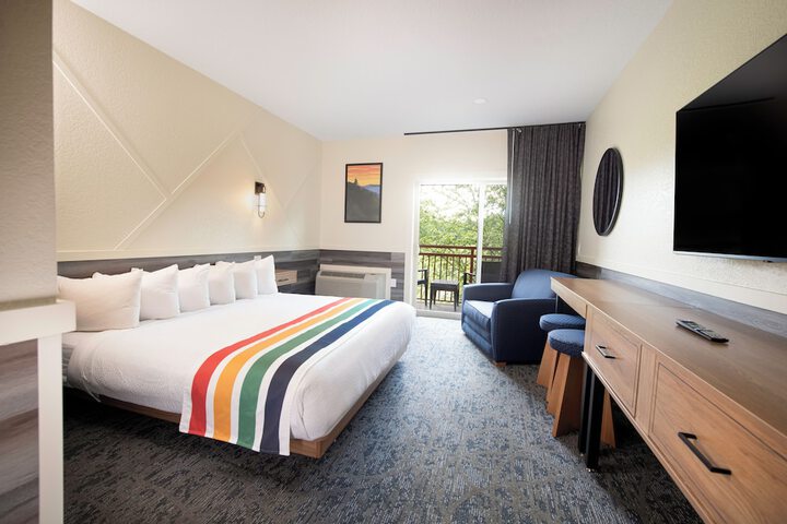 Wilderness at the Smokies - Stone Hill Lodge