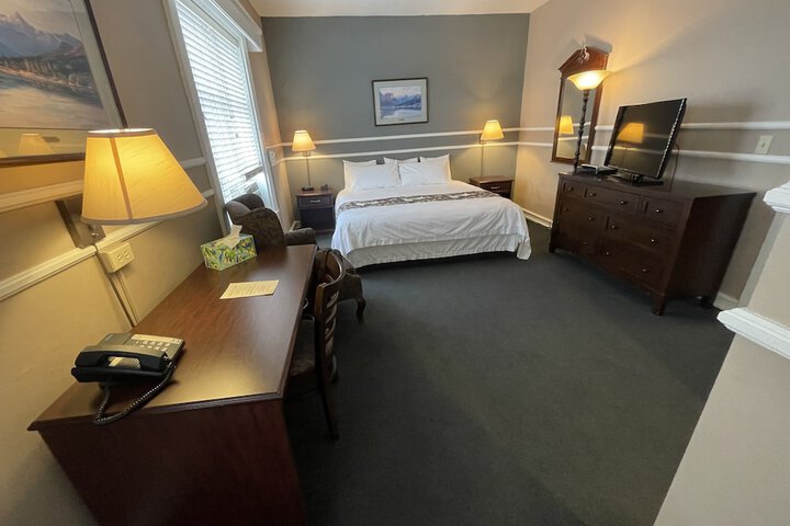 Room 15 of 32