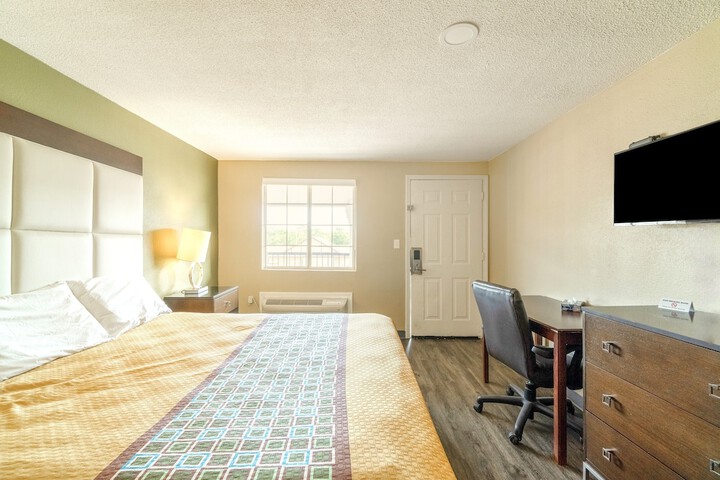 Deluxe Inn Miami OK