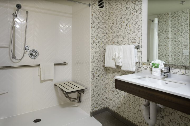 Holiday Inn Hotel & Suites Boston - Peabody by IHG