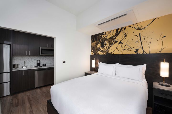 Holman Riverfront Park Hotel Salem Tapestry by Hilton